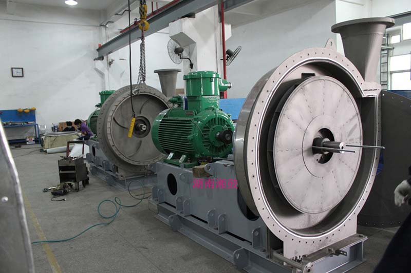 �ߜ��L�C��ǰ�A�ͺ�Aʽ�~Ƭ